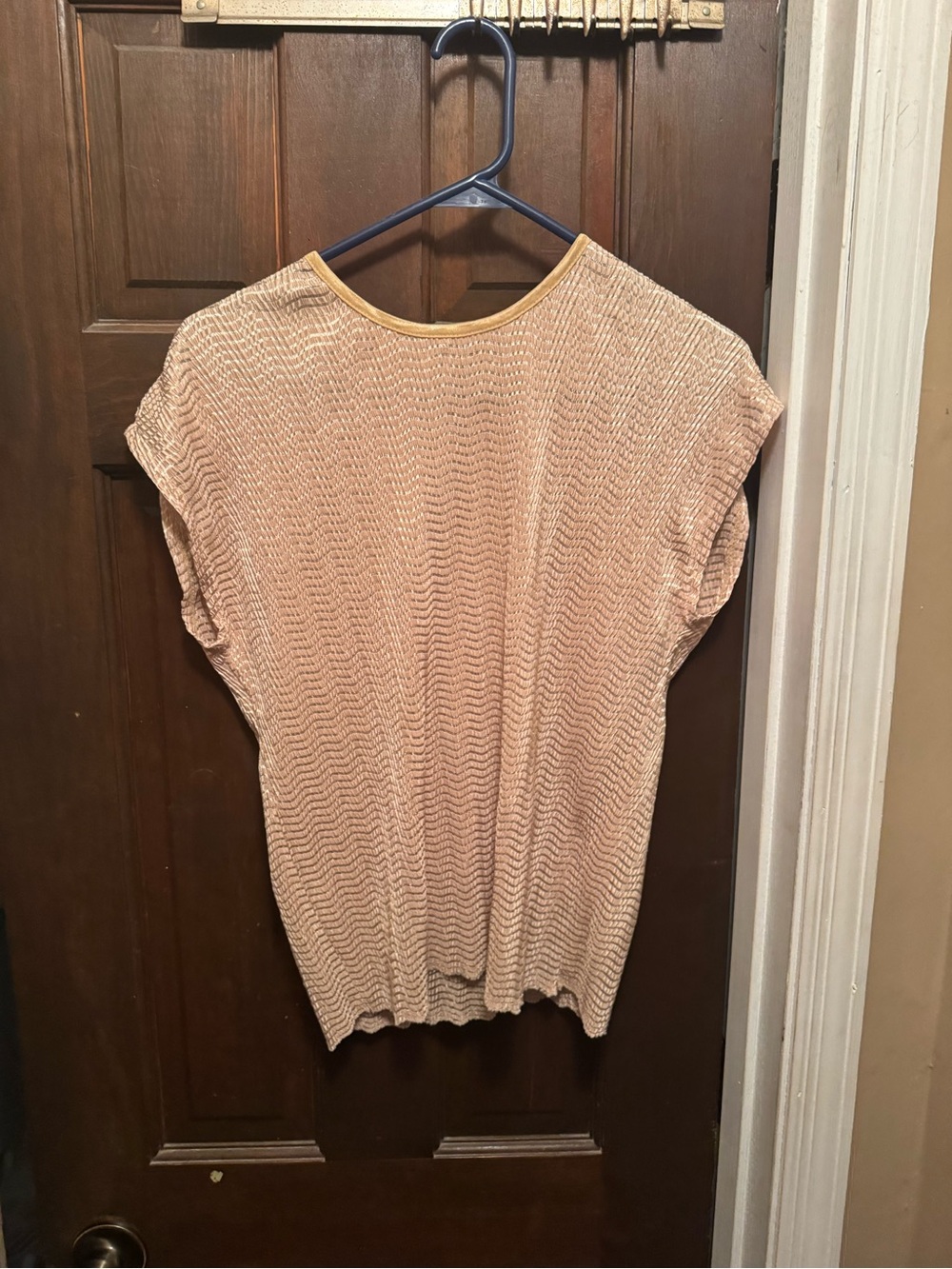 Women’s Small Light Beige Short-Sleeve Knit Top Tee